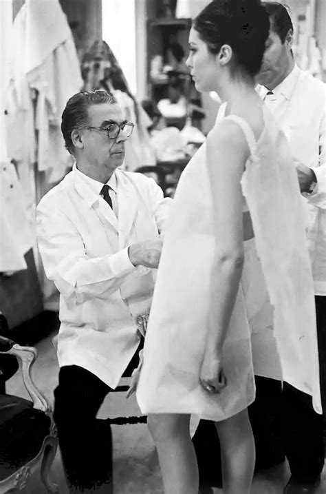 Кристобаль Баленсиага — модельер, основатель дома Balenciaga