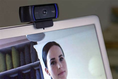 Cara Install Webcam di Laptop, Ternyata Mudah! - Blibli Friends 