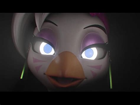 Una Guardia De Seguridad Se Descuida Y Un Androide Le Destruye Su Matriz XVIDEOS