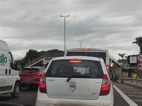 Bari Due Incidenti Sulla Statale 16 Traffico In Tilt Borderline24