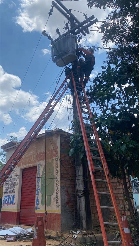 Vídeo transformador explode e deixa moradores sem energia por mais de