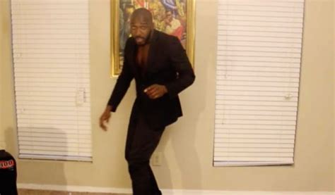 An Ex Girl From One Of Your Favorite Male R B Singers Leaks His Naked Cell Phone Pix In The