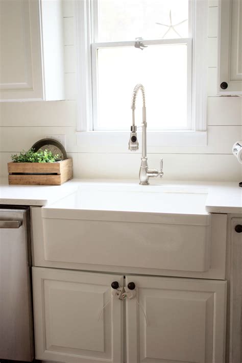 Home // How to Choose a Farmhouse Sink - Lauren McBride