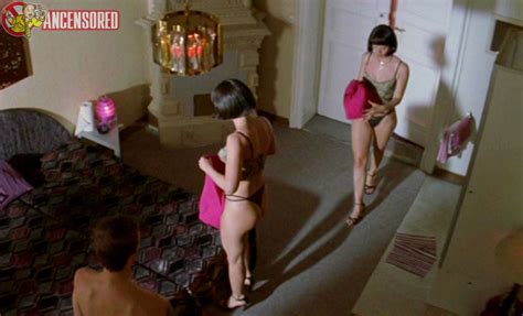 Naked Eva Habermann In Der Alte Affe Angst