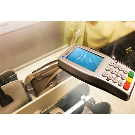 Buy Refurbished Verifone Vx820 PINpad | eMerchant Authority