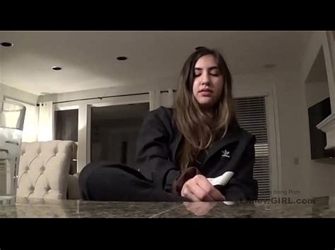 Super Sexy Brunette Gets Fucked During Photoshoot Xnxx