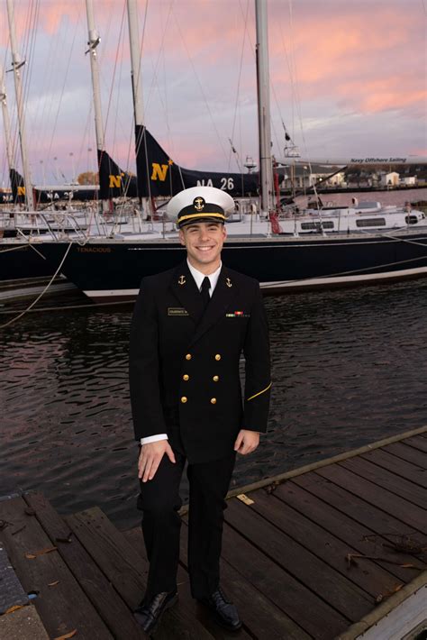 Which Uniform Should You Wear To Your Midshipman Photography Session