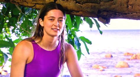 Survivor 44 Sarah Wade Reacts To Her Fake Idol After Blindside Soap Dirt