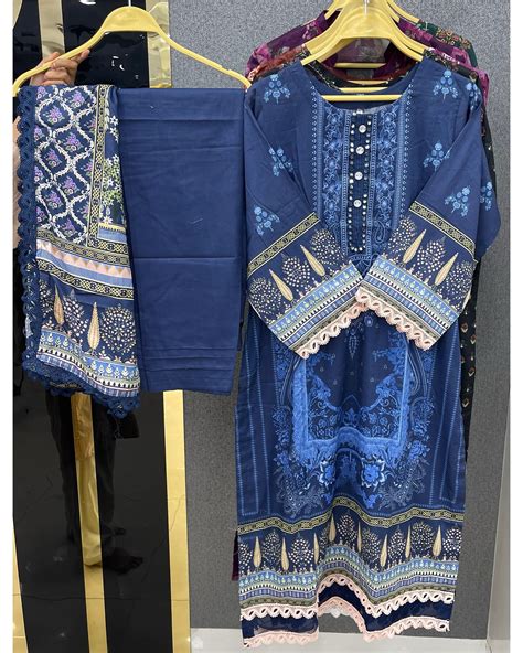 Aksa Fabrics- Kolkata’s Largest Store of Pakistani Suits | Shop these