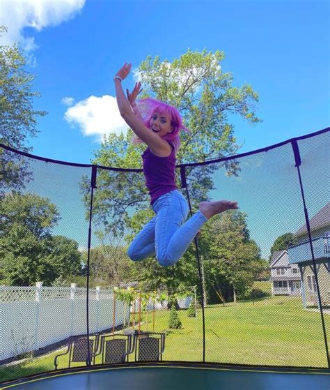 Hot Sexy Meredith Bull Bikini Pics