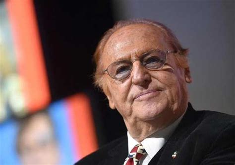 Oggi Renzo Arbore Compie Anni Vignaclarablog It Il Primo