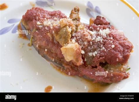 stuffed eggplant ground beef Stock Photo - Alamy