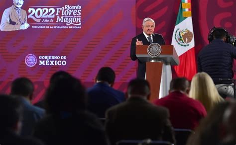 Pide AMLO a corcholatas portarse bien y no usar recursos públicos