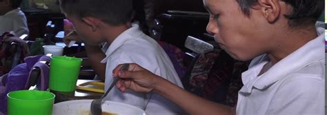 Merienda Escolar llega al Colegio República de Cuba de Managua