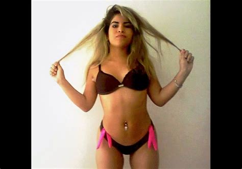 La doble de Lali Espósito se muestra hot