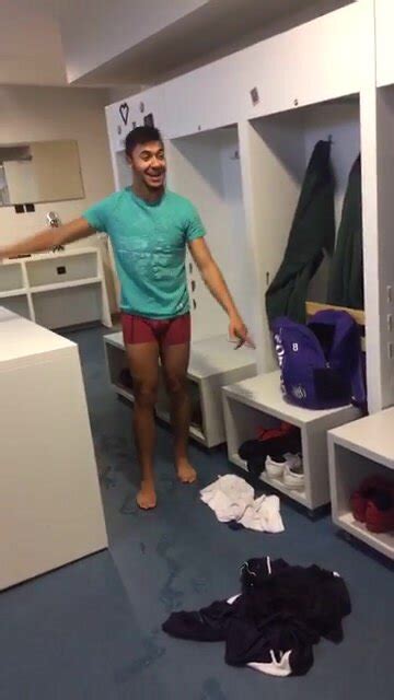 Walking Around Naked Thisvid