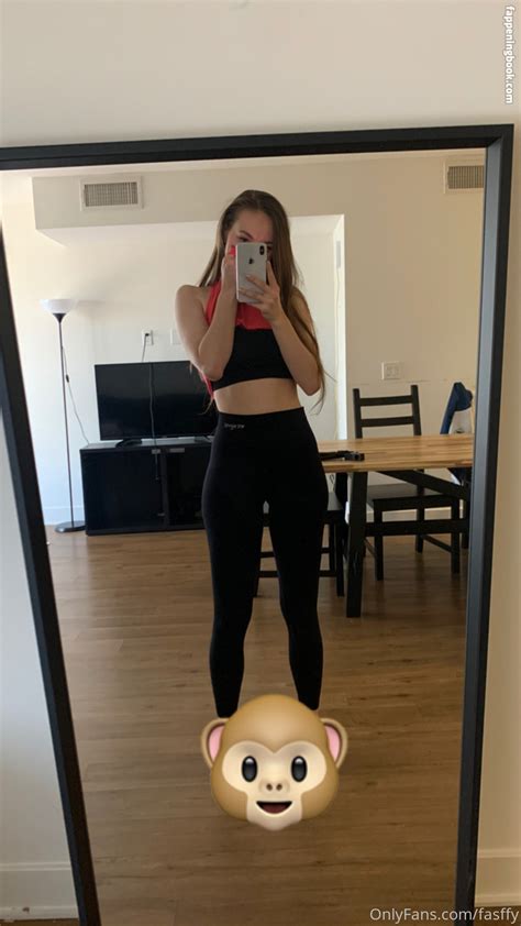 Fasffy Nude OnlyFans Leaks Fappening Page FappeningBook