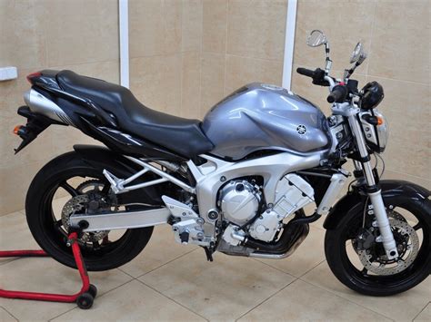 Купить б у Yamaha FZ инжектор передач в Люберцах серебристый naked bike года на Авто ру