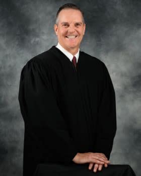 Should Fifth District Appeals Court Judges Keep Their Jobs Florida