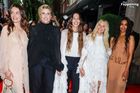 Zoe Saldana Flashes Her Nude Tits At The Met Gala In NYC Fappening