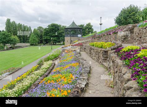 Tamworth Castle and the Castle Gardens Stock Photo - Alamy