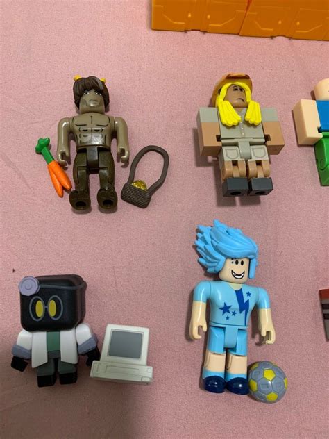 Roblox Toy Figures Hobbies And Toys Toys And Games On Carousell