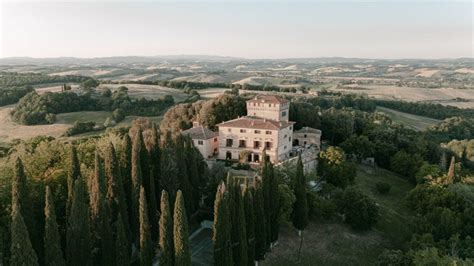 A Stylish Wedding at a Castle in Tuscany, Italy ~ WedLuxe Media