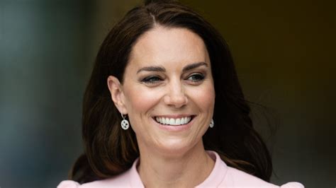 Kate Middleton Now Has Blonde Highlights And Theyre Perfect For Brunettes Glamour