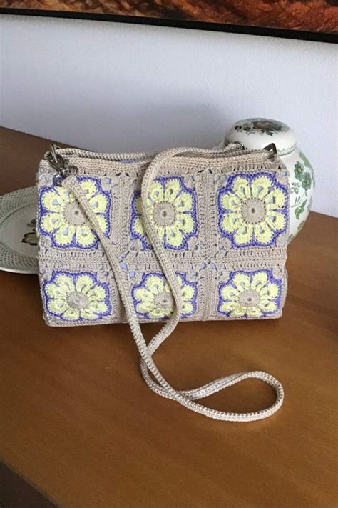 Borsa Uncinetto Con Fiore Africano Tutorial Gratis Crochet Borse