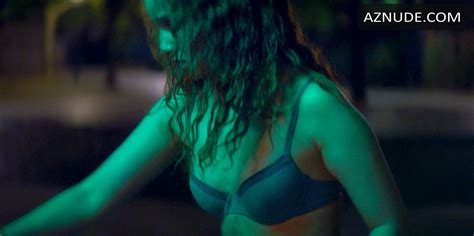 VAMPIRES NUDE SCENES AZNude