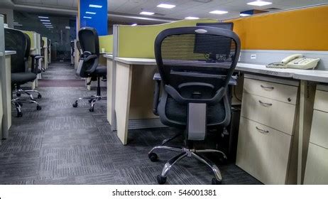 1,316 Empty office cubicles Images, Stock Photos & Vectors | Shutterstock