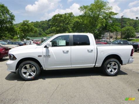 Bright White 2014 Ram 1500 Sport Crew Cab 4x4 Exterior Photo 94677800