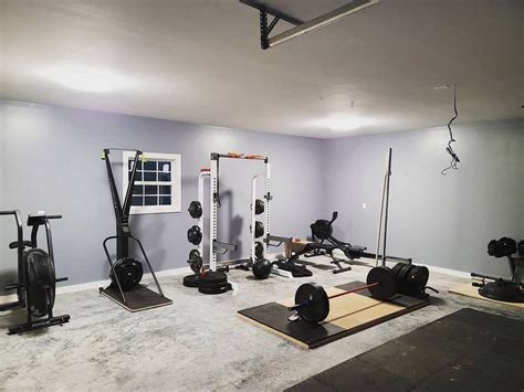 How To Transform Your Basement Into A Home Gym This Winter