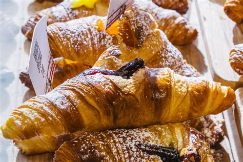 Italian Pastries Guide The Sweetest Treats To Order At Bakeries In Italy