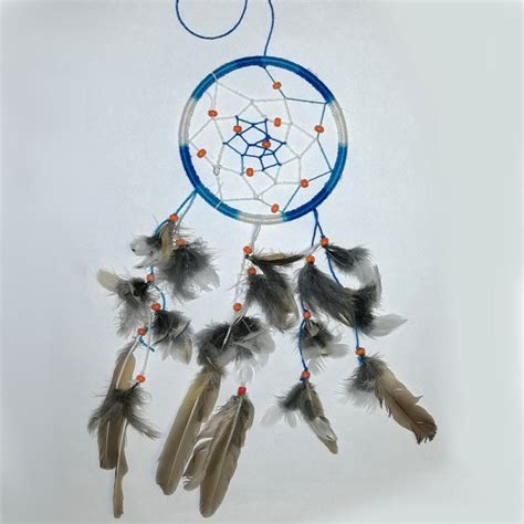 Ловец снов малого диаметра - 8см - бело-голубого цвета с оранжевыми ...