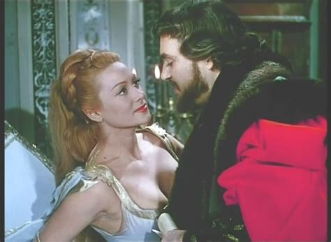 Naked Martine Carol in Lucrèce Borgia