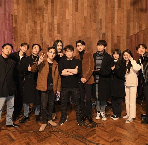 サラ on Twitter WAIT HOLD THE FUCK UP YOURE TELLING ME THAT DAY BAEKHYUN AND CHANYEOL