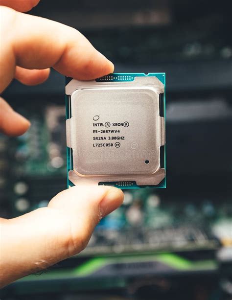Intel Xeon E5-2687w V4 CPU for Dell Precision Workstation Editorial ...