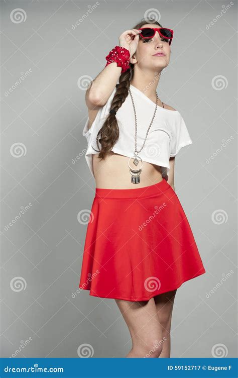 Jeune Brunette Attirant Image Stock Image Du Tony Heureux