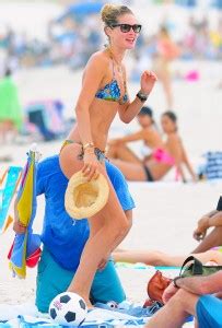 Doutzen Kroes In Bikini At Miami Beach August 16 Lq Tagged Phun Org Forum