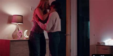 Free Erotic Lesbian Kissing Porn Videos Sex Movies TNAFLIX