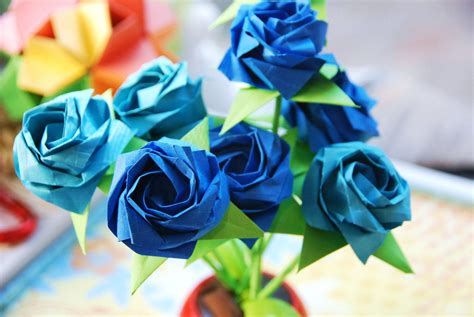 Bouquet Of 12 Blue Origami Roses Etsy Origami Rose Valentine Bouquet Rose