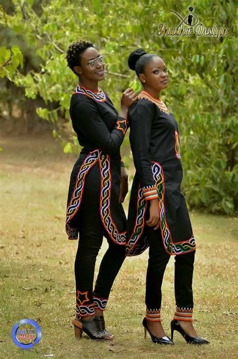 Pin By Ekahnzinga On Fashion Traditional African Clothing African