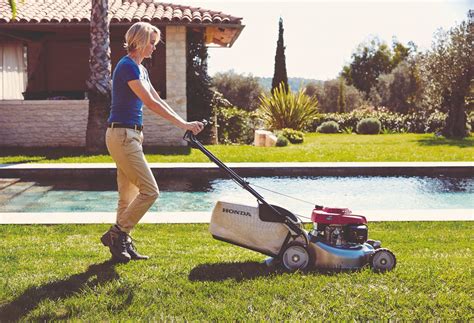 Honda Izy Hrg Pk Push Lawn Mower Izy Hrg Pk At The Best Price