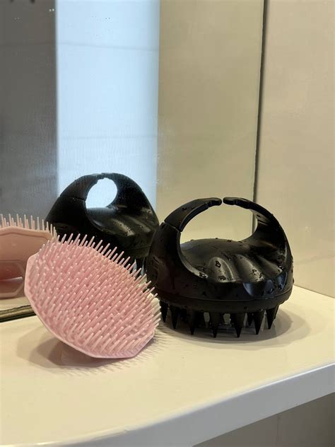 Мої щітки для волосся та шкіри голови | MAKEUP Club