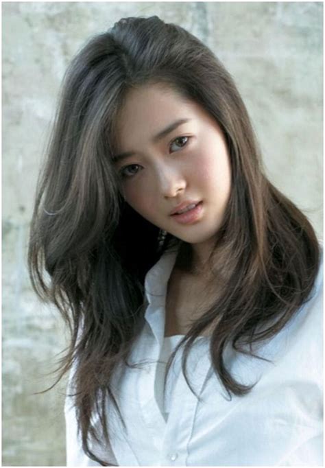 Korean Celebrities Hairstyles For Women In 2021 Korean Hairstyle