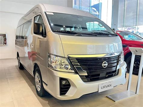 nissan urvan premium  automatic diesel cars trucks san