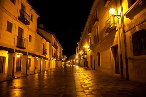 Tour Panor Mico Noturno Por El Burgo De Osma Civitatis