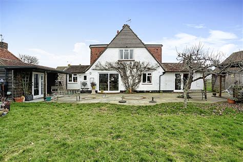 3 Bed Detached House For Sale In Broyle Lane Ringmer Lewes Bn8 Zoopla