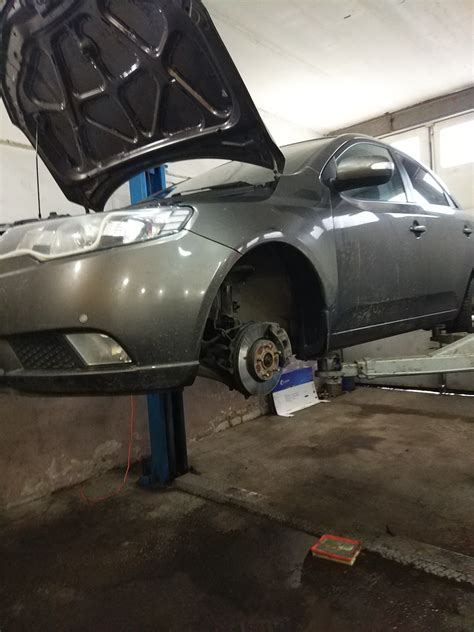 Замена передних стояк — KIA Cerato (2G), 1,6 л, 2010 года | своими ...